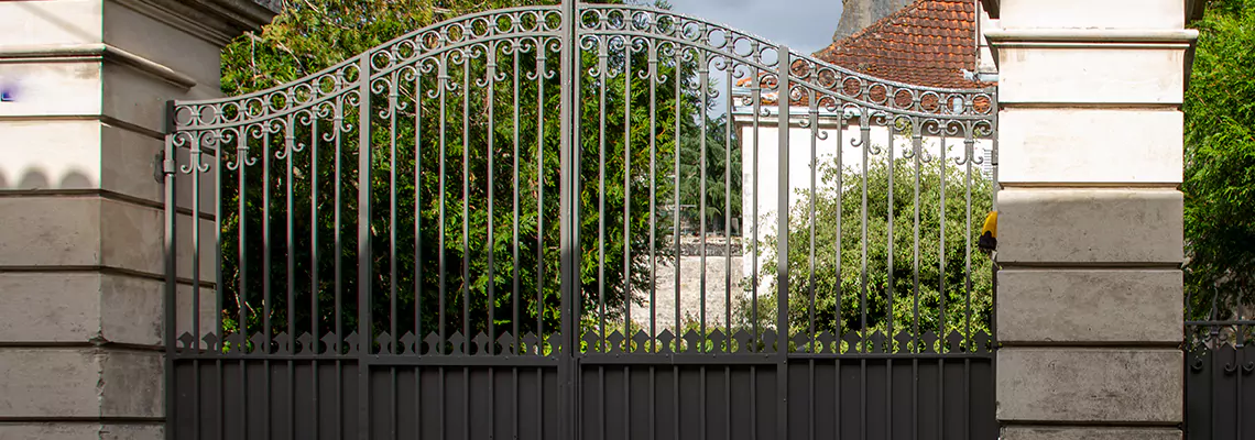 Wooden Swing Gate Repair in Mount Prospect, IL